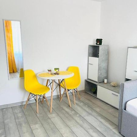 Miha Modern And Central Apartament 阿拉德 外观 照片