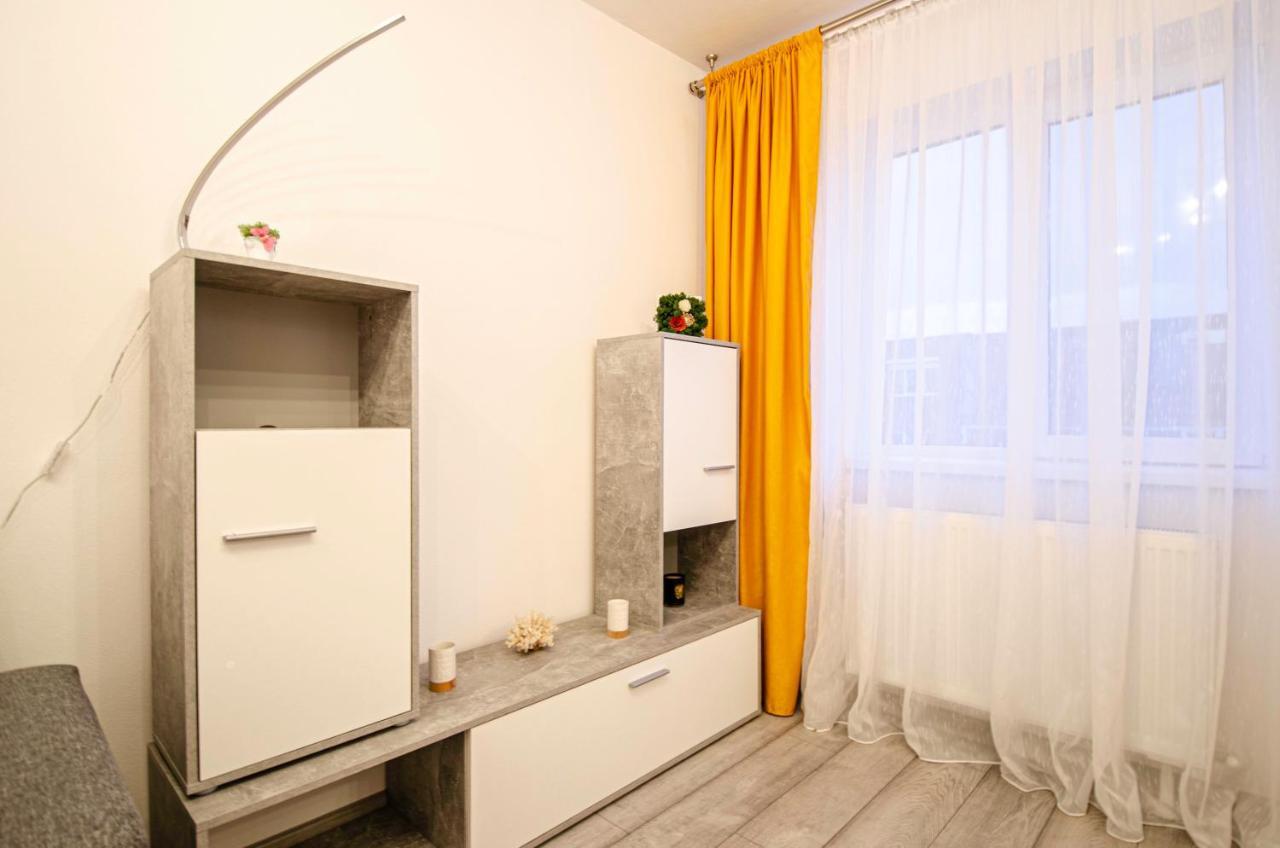Miha Modern And Central Apartament 阿拉德 外观 照片