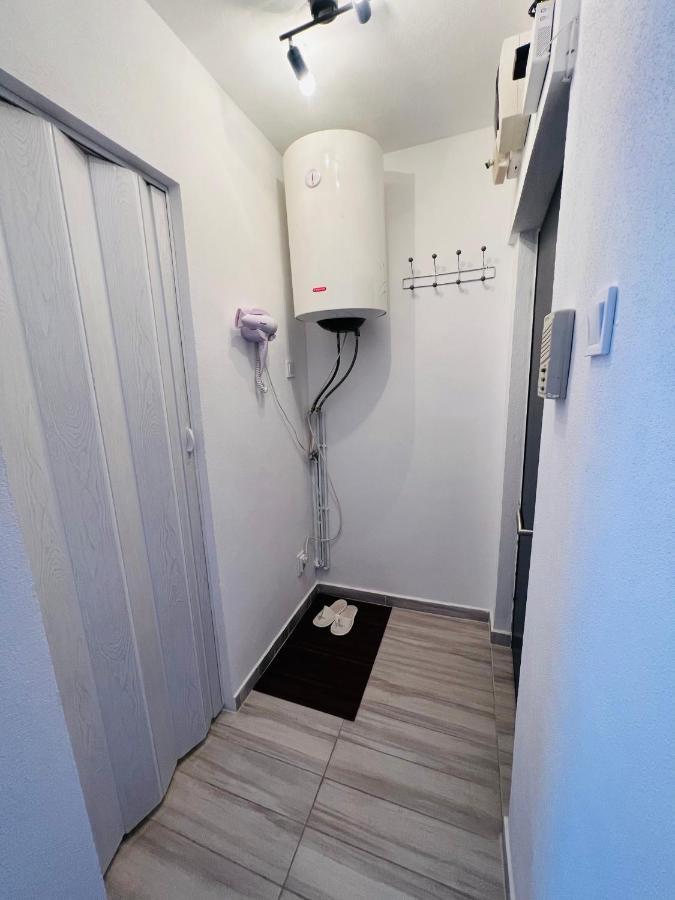 Miha Modern And Central Apartament 阿拉德 外观 照片